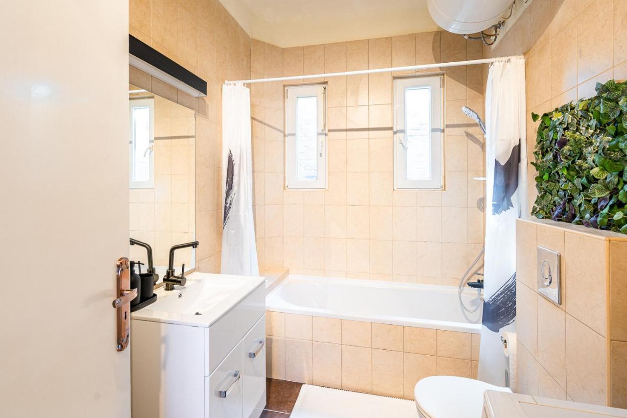Sunny New Luxurious Home At The Jewish District Budapesta Exterior foto